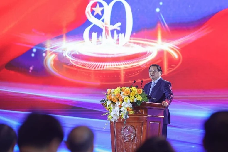 TỔNG THUẬT: Khai mạc trọng thể Triển lãm thành tựu đất nước “80 năm hành trình Độc lập - Tự do - Hạnh phúc”- Ảnh 4. Khai mạc trọng thể Triển lãm thành tựu đất nước “80 năm hành trình Độc lập - Tự do - Hạnh phúc”