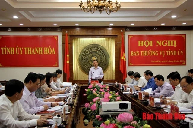 Xây dựng cá nhân kiểu mẫu làm nền tảng để xây dựng gia đình kiểu mẫu, tổ chức kiểu mẫu