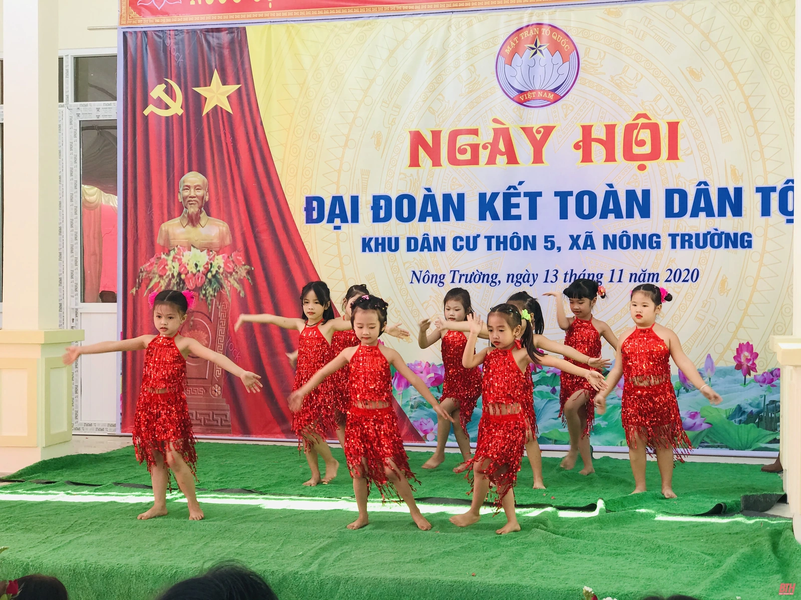 Phó Bí thư Tỉnh uỷ Đỗ Minh Tuấn dự Ngày hội Đại đoàn kết toàn dân tộc tại huyện Triệu Sơn