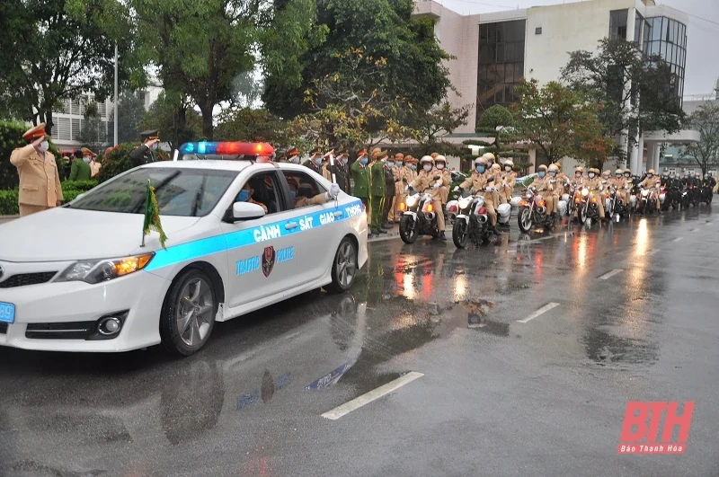 Bảo đảm trật tự, an toàn giao thông gắn với phòng, chống dịch COVID-19 trong dịp tết và Lễ hội xuân 2021
