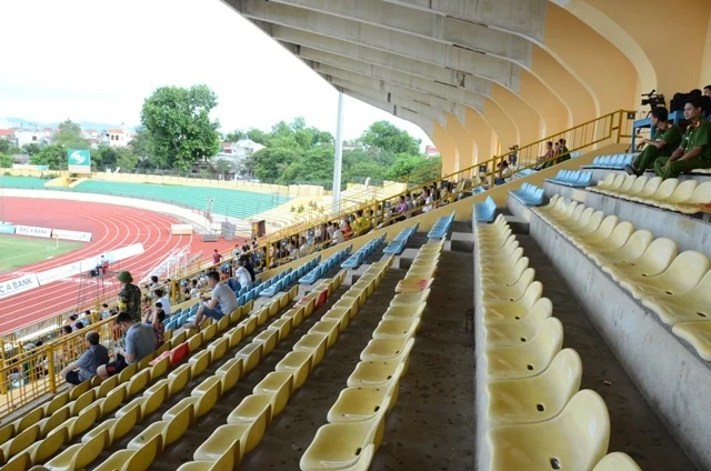 Để cầu trường không còn thăm thẳm…