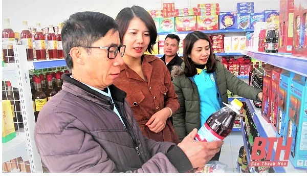 Hoằng Hóa khai trương cửa hàng thực phẩm sạch theo tiêu chuẩn OCOP