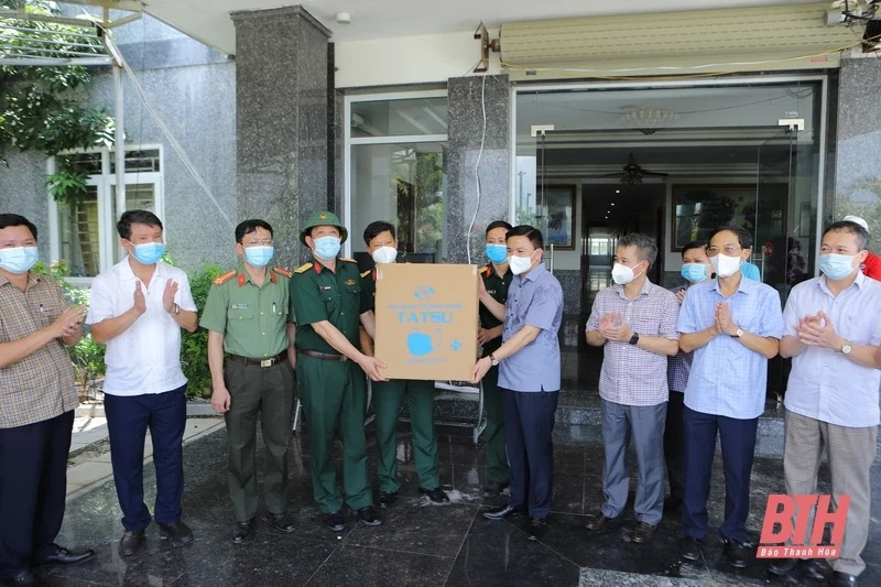 Đồng chí Bí thư Tỉnh ủy Đỗ Trọng Hưng kiểm tra, chỉ đạo công tác phòng, chống dịch COVID-19 tại thị xã Nghi Sơn