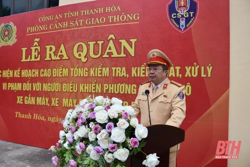 Ra quân thực hiện kế hoạch cao điểm tổng kiểm tra, kiểm soát, xử lý vi phạm trật tự ATGT