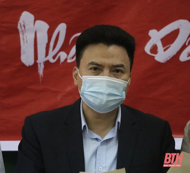 Lãnh đạo TP Thanh Hoá thăm, chúc tết Khu điều trị, cách ly bệnh nhân COVID-19 số 1