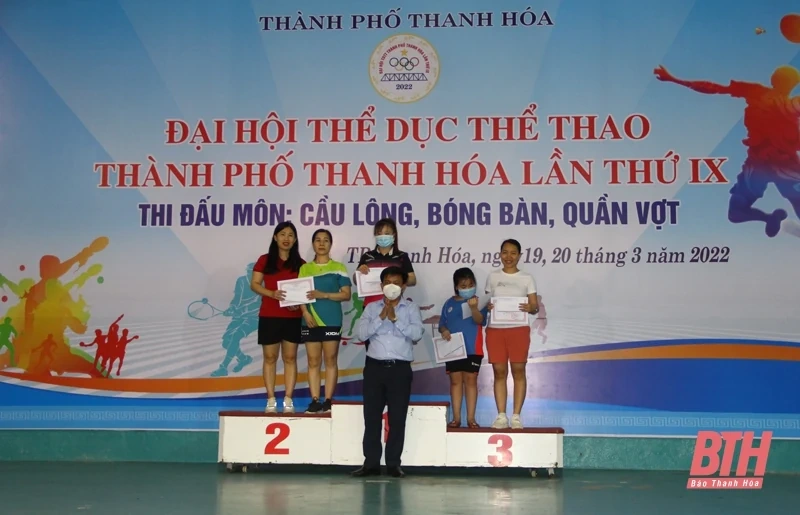 Gần 400 VĐV tranh tài tại Giải cầu lông, bóng bàn, quần vợt Đại hội TDTT TP Thanh Hóa lần thứ IX - năm 2022