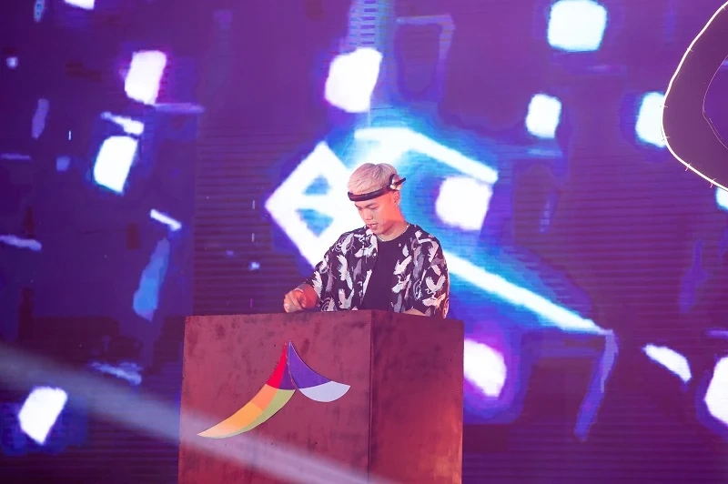 Ngoài dàn sao “khủng”, đại nhạc hội lớn nhất mùa hè 2022 Đà Nẵng Take me to the Sun còn có gì?