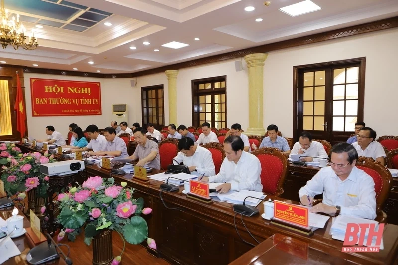 Ban Thường vụ Tỉnh ủy cho ý kiến vào các tờ trình của Ban Cán sự Đảng UBND tỉnh