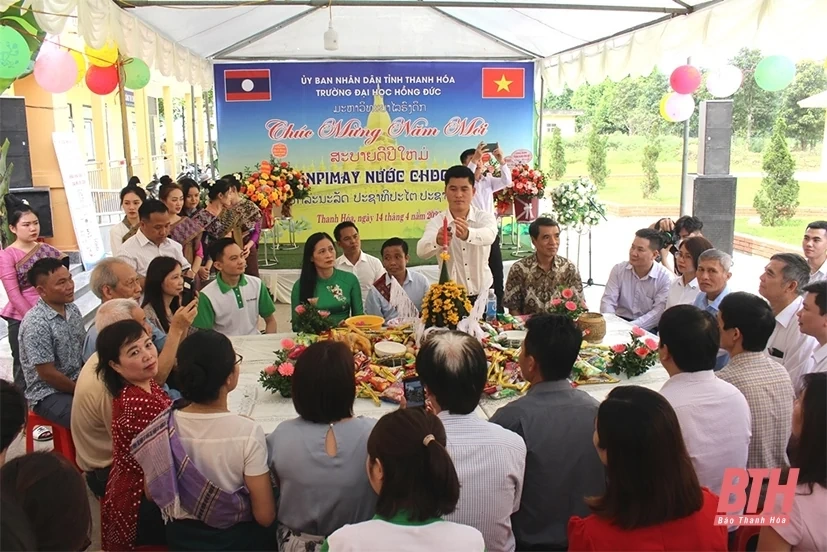 Giảng đường đại học xứ Thanh: Nơi gửi gắm tình cảm mến yêu và khát vọng tuổi trẻ