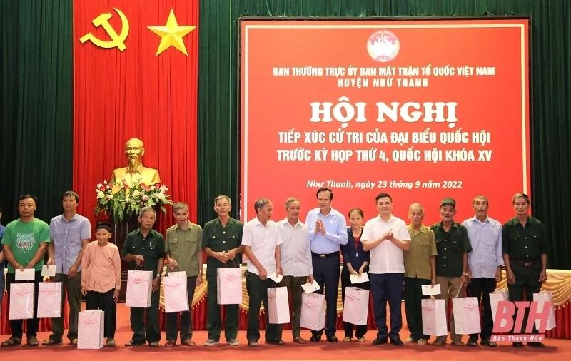 Bộ trưởng Bộ LĐ, TB&XH Đào Ngọc Dung tiếp xúc cử tri huyện Nông Cống và Như Thanh