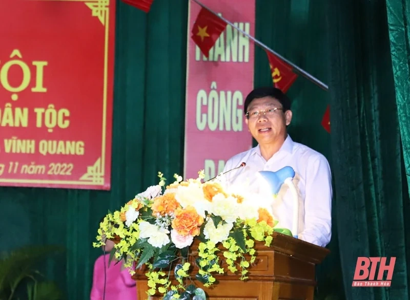 Đồng chí Bí thư Đảng ủy Khối Cơ quan và Doanh nghiệp tỉnh dự Ngày hội Đại đoàn kết tại khu dân cư thôn Tiến Ích 1