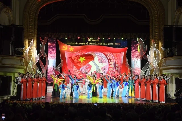 Thủ tướng: Nền văn hóa Việt Nam đã luôn và sẽ là sức mạnh trường tồn của dân tộc