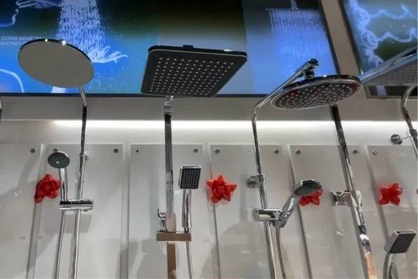 Vòi hoa sen INAX: Kết hợp công nghệ hiện đại và thiết kế tinh tế