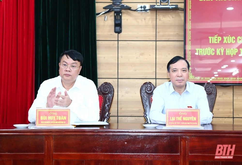 Phó Bí thư Thường trực Tỉnh ủy, Trưởng Đoàn ĐBQH tỉnh Lại Thế Nguyên tiếp xúc cử tri huyện Ngọc Lặc