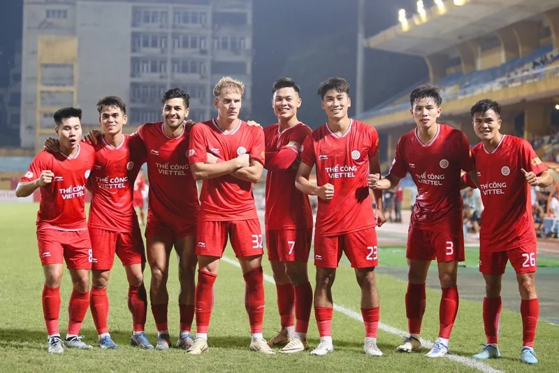 Vòng 8 V.League 1: “Đại chiến” trên sân Hàng Đẫy