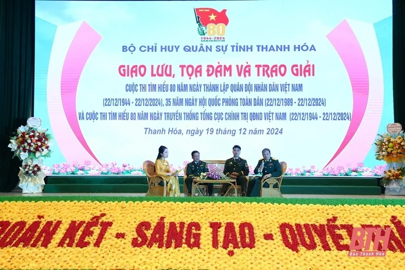 Giao lưu, tọa đàm với chủ đề “Tự hào truyền thống, viết tiếp chiến công, xứng danh Bộ đội Cụ Hồ”
