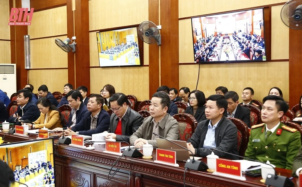 Quyết liệt, kiên trì, nhất quán, đồng bộ từ Trung ương đến cơ sở trong thực hiện chuyển đổi số và Đề án 06