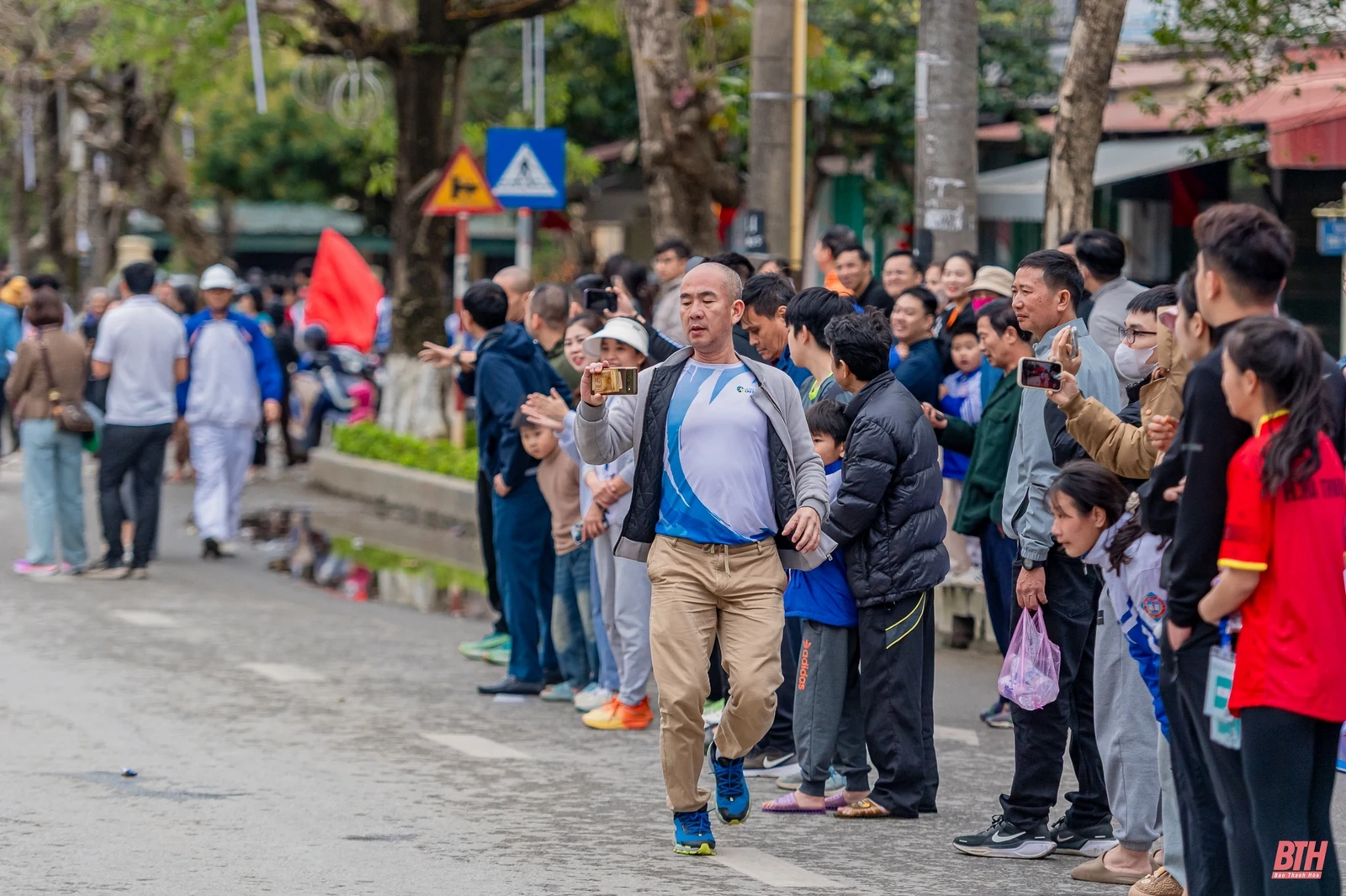 Những cống hiến phía sau đường chạy việt dã Báo Thanh Hóa