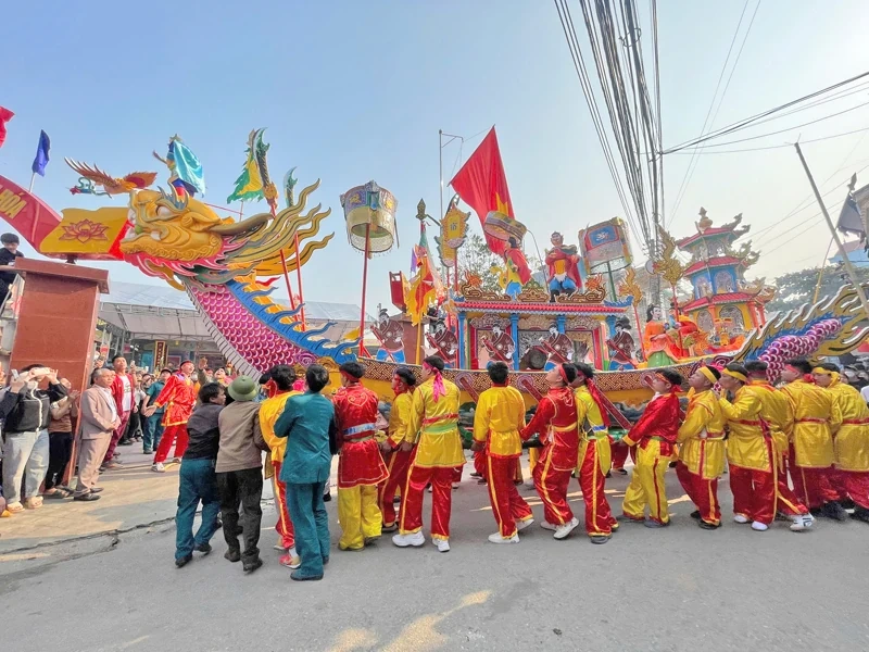 Hòa cùng Lễ hội Cầu Ngư