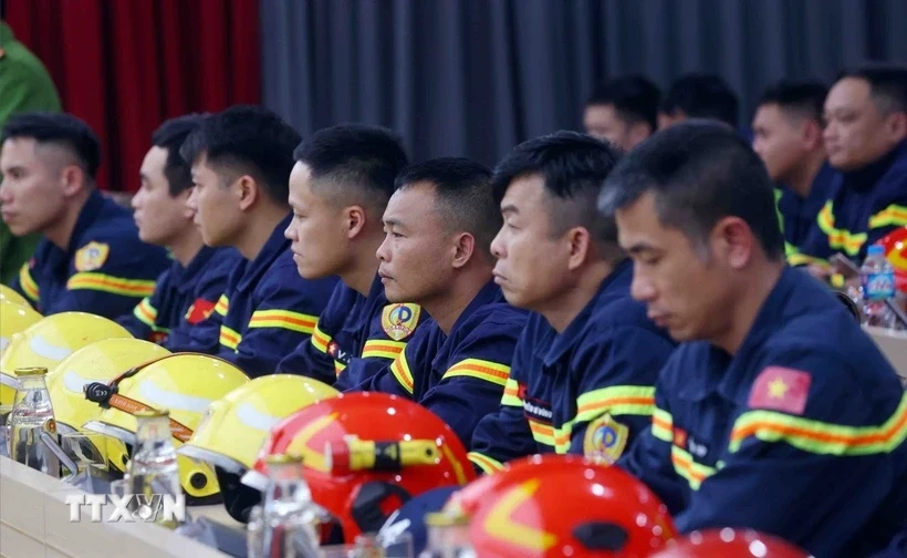 Bộ Công an cử 26 cán bộ, chiến sỹ hỗ trợ khắc phục động đất tại Myanmar