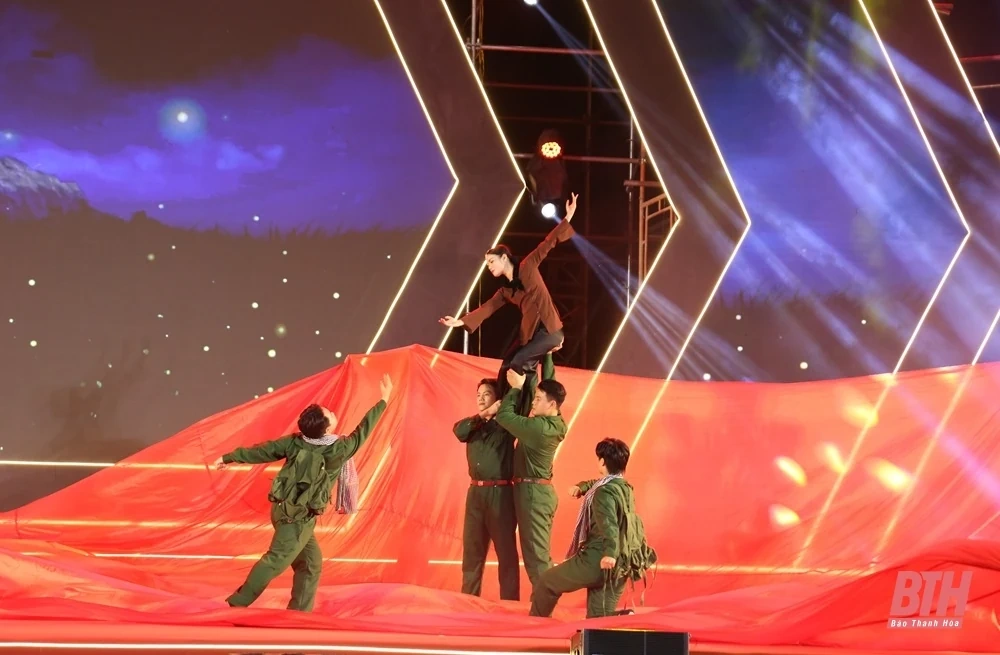 Chương trình nghệ thuật “60 năm - Bản hùng ca Hàm Rồng”