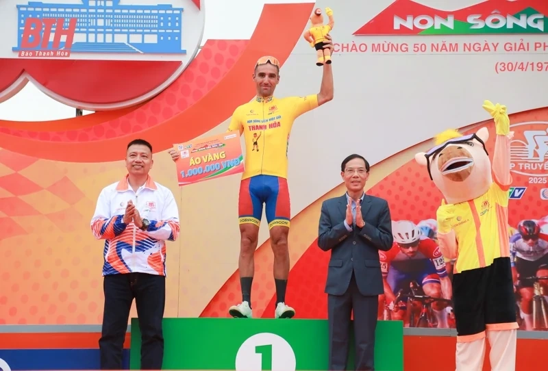 Nguyễn Anh Huy thắng chặng 4 cuộc đua xe đạp tranh Cúp Truyền hình TP Hồ Chí Minh 2025
