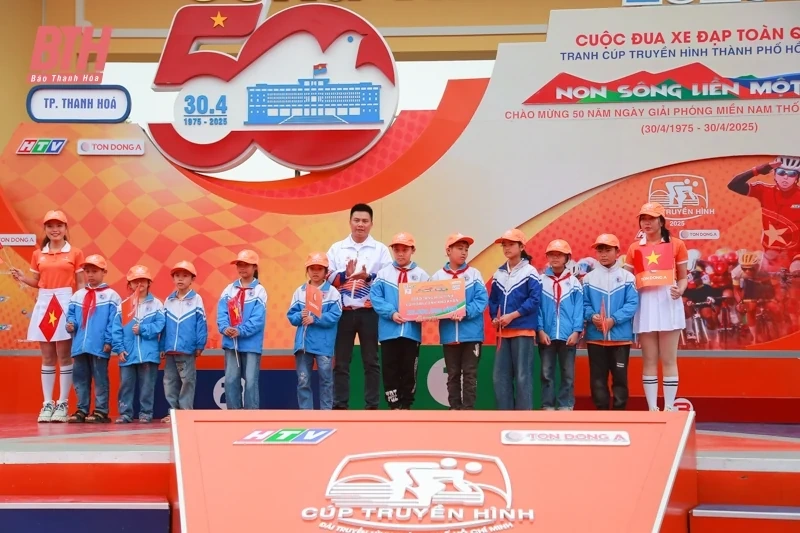 Nguyễn Anh Huy thắng chặng 4 cuộc đua xe đạp tranh Cúp Truyền hình TP Hồ Chí Minh 2025