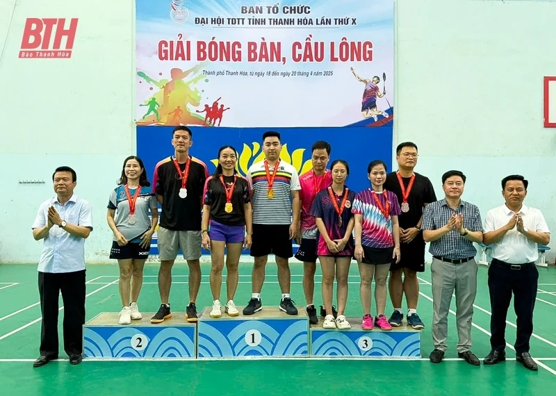 Giải bóng bàn, cầu lông - Đại hội TDTT tỉnh lần thứ X thành công tốt đẹp