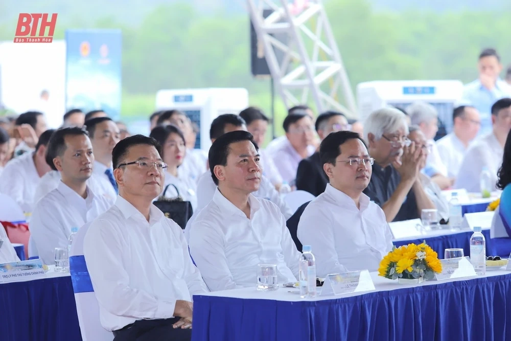 Động thổ Dự án Khu dịch vụ thương mại và cáp treo thuộc Quần thể khu du lịch tâm linh và di tích lịch sử Am Tiên