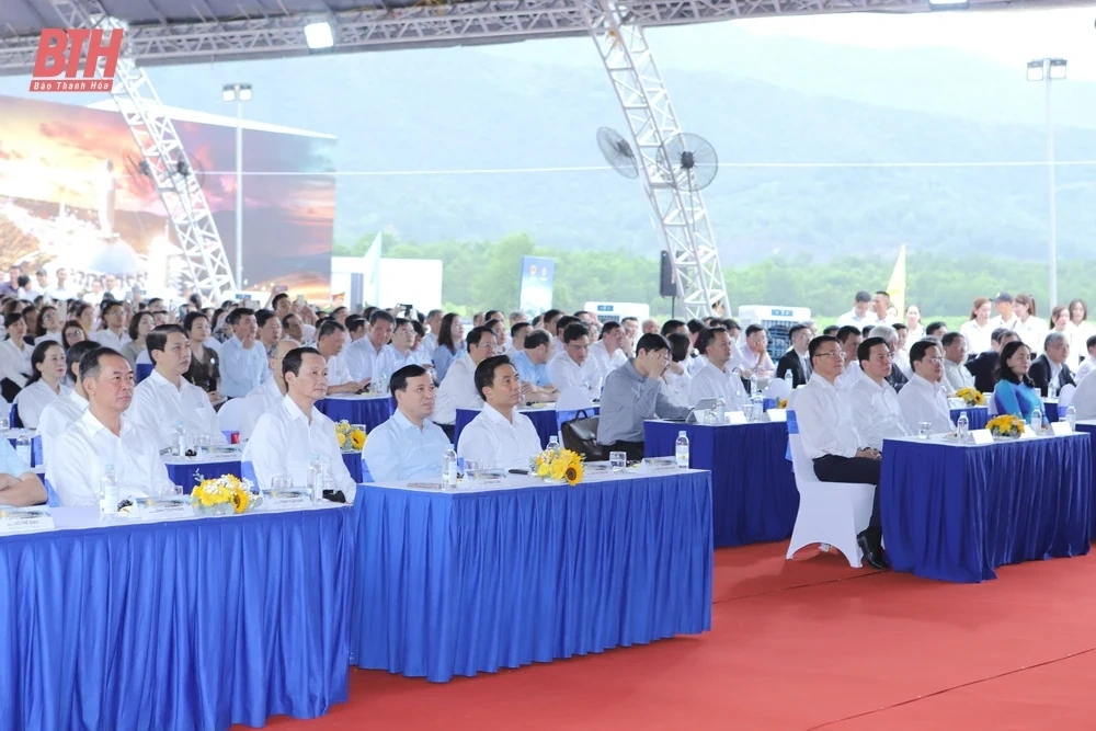 Động thổ Dự án Khu dịch vụ thương mại và cáp treo thuộc Quần thể khu du lịch tâm linh và di tích lịch sử Am Tiên