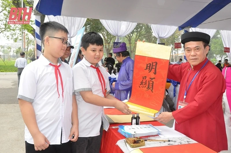 Phát động Ngày Sách và Văn hóa đọc Việt Nam