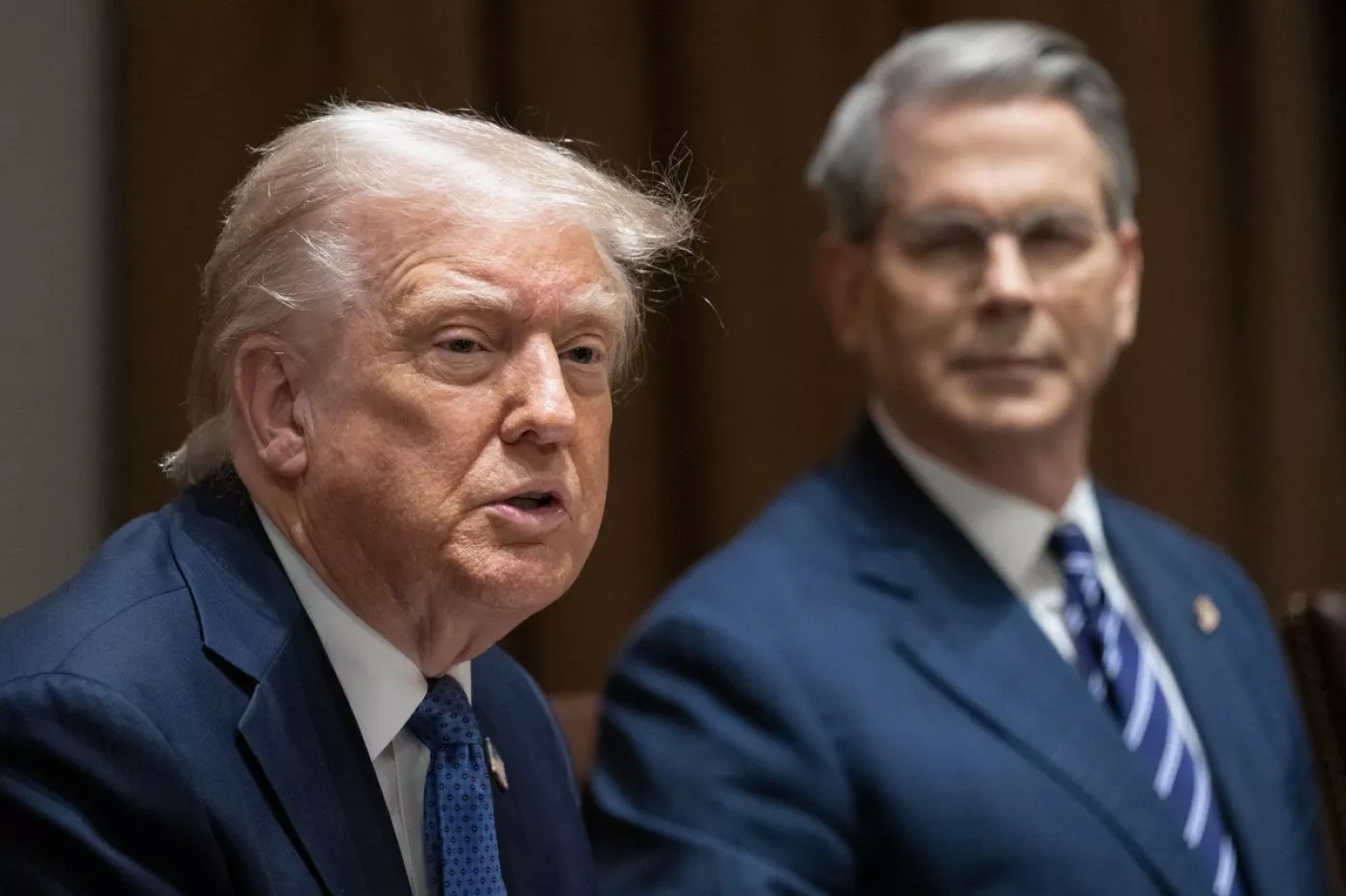 Tổng thống Mỹ nối lại viện trợ quân sự cho Ukraine