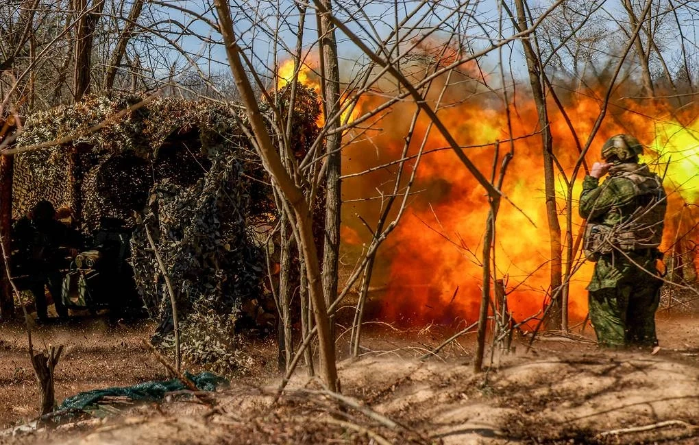 Các cuộc tấn công trên bộ của Nga vào Ukraine vẫn tiếp diễn