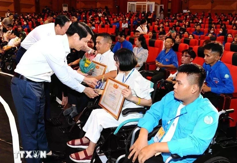 Vinh danh thanh niên khuyết tật tiêu biểu, hỗ trợ người khuyết tật khởi nghiệp