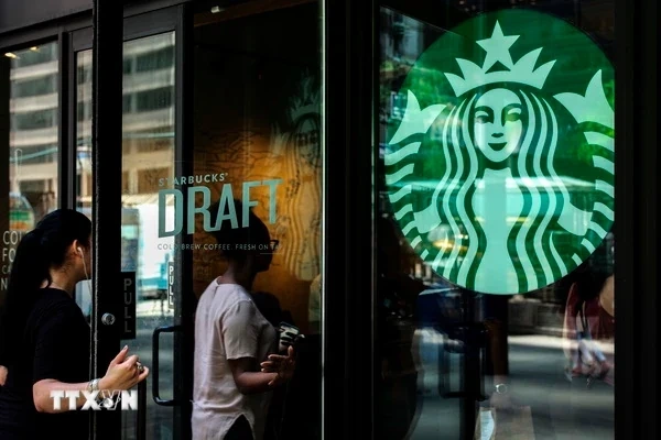 Starbucks Hàn Quốc cấm dùng tên ứng cử viên tổng thống