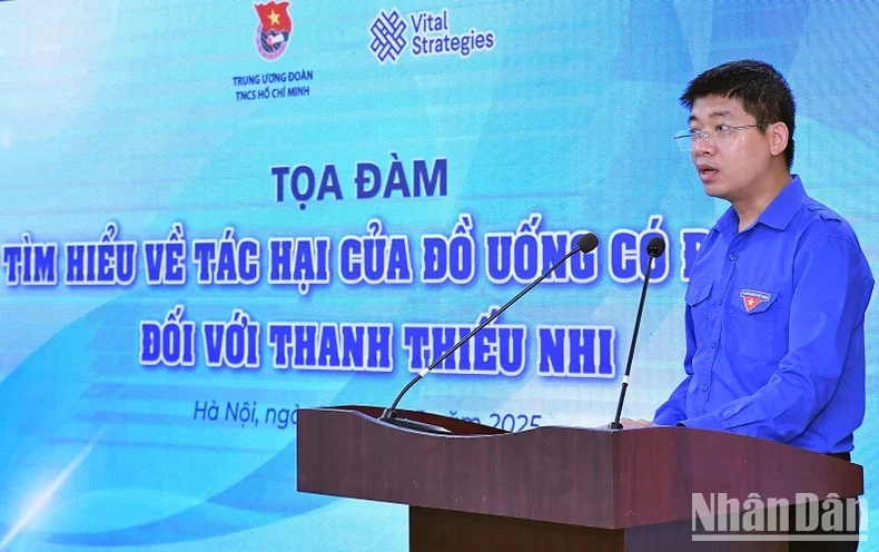 Nhiều hệ lụy từ sử dụng thiếu kiểm soát thức uống có đường của giới trẻ hiện nay