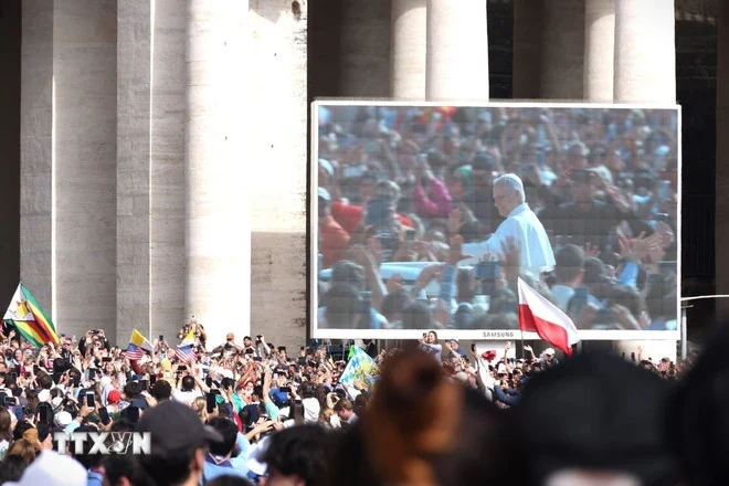 Trang trọng thánh lễ nhậm chức của Giáo hoàng Leo XIV