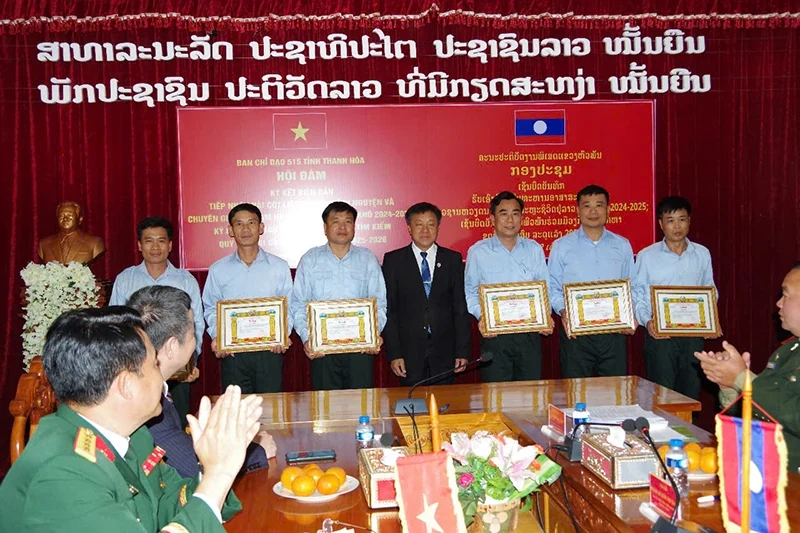 Tăng cường hợp tác tìm kiếm, quy tập hài cốt liệt sỹ tại Lào