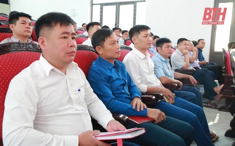 Tổ đại biểu HĐND tỉnh tiếp xúc cử tri huyện Quan Hóa