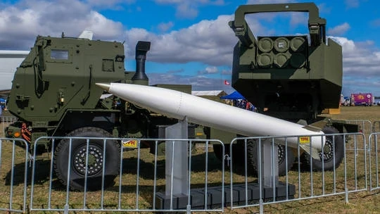 Tây Âu cân nhắc mua vũ khí Mỹ cho Ukraine