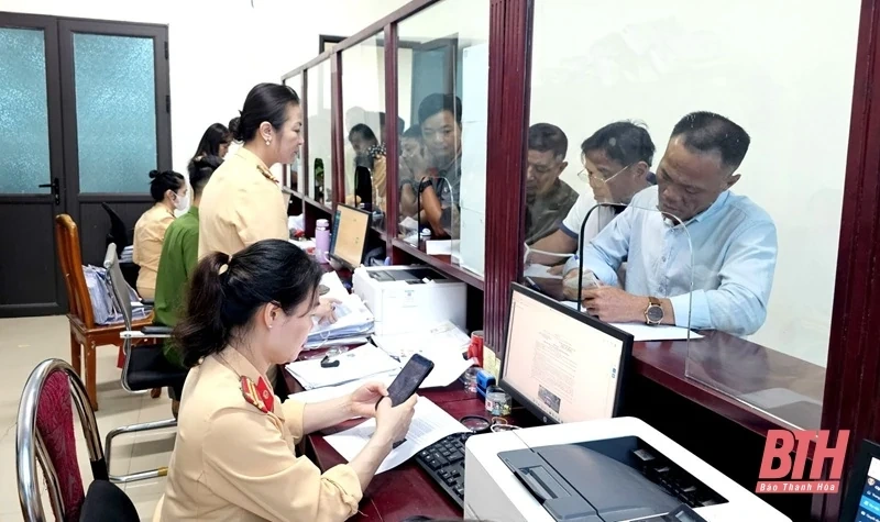 Tiếp nhận, xử lý gần 32.000 trường hợp vi phạm trật tự, an toàn giao thông trong hơn 2 tháng