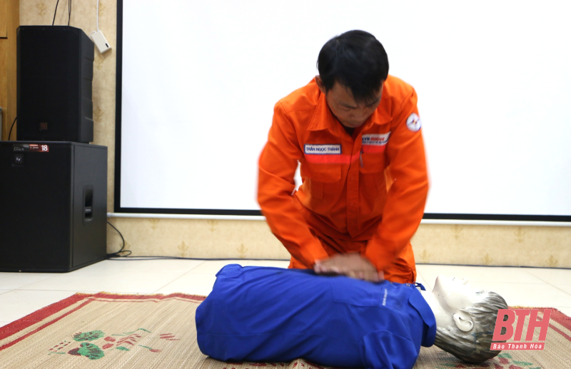 Thủy điện Trung Sơn hoàn thành huấn luyện lực lượng sơ cứu, cấp cứu năm 2025