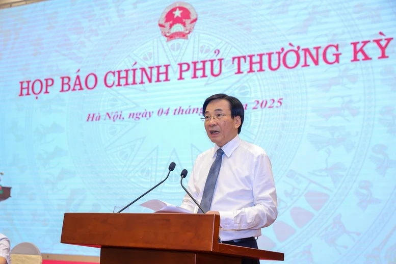 Họp báo Chính phủ thường kỳ tháng 5/2025: Tình hình phát triển KTXH nổi bật với 8 điểm sáng