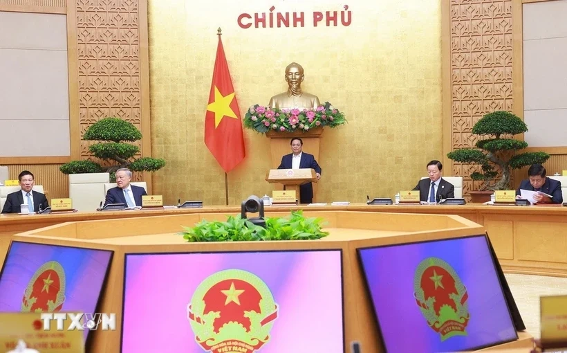 Thủ tướng Phạm Minh Chính chủ trì Phiên họp Chính phủ thường kỳ tháng 5 năm 2025