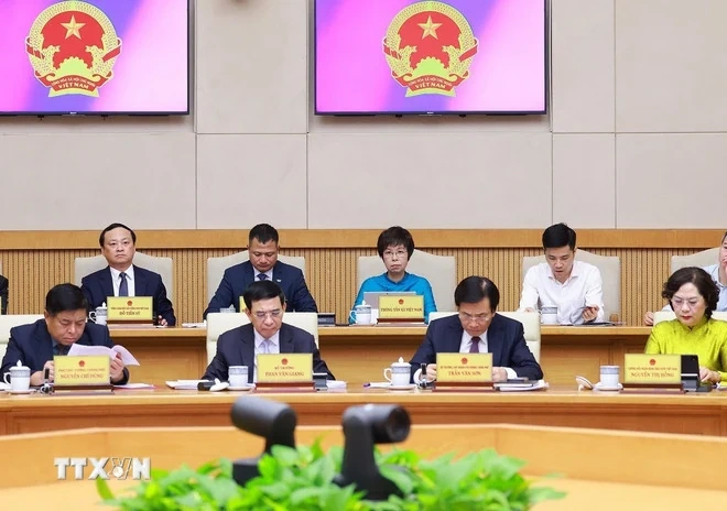 Thủ tướng Phạm Minh Chính chủ trì Phiên họp Chính phủ thường kỳ tháng 5 năm 2025