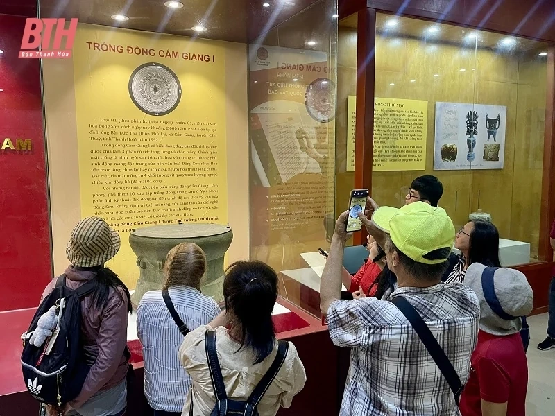 Đoàn famtrip Đài Loan tham quan Bảo tàng tỉnh, trải nghiệm City tour Thanh Hóa