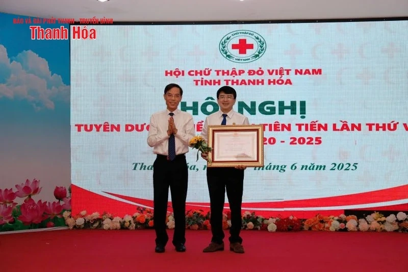 Tuyên dương điển hình tiên tiến trong công tác nhân đạo