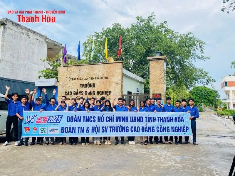 Hơn 6.500 thanh niên tình nguyện ra quân tiếp sức mùa thi