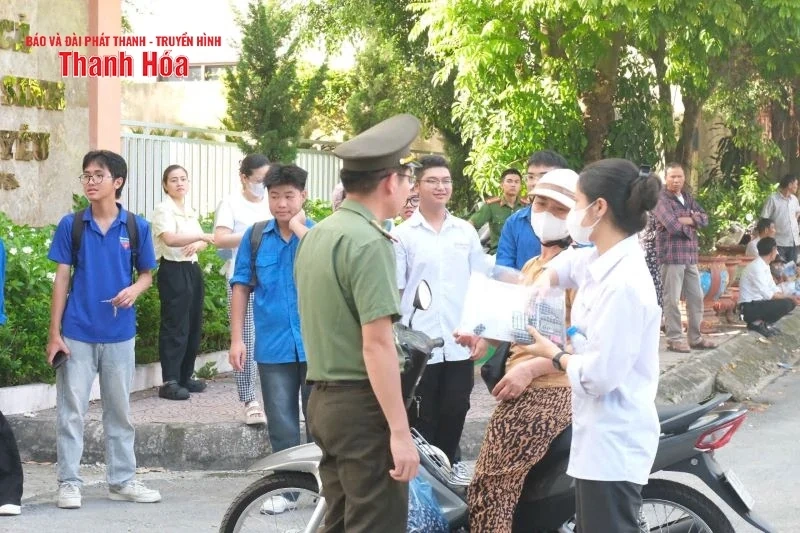 Đoàn Thanh niên Công an tỉnh ra quân “Tiếp sức mùa thi”