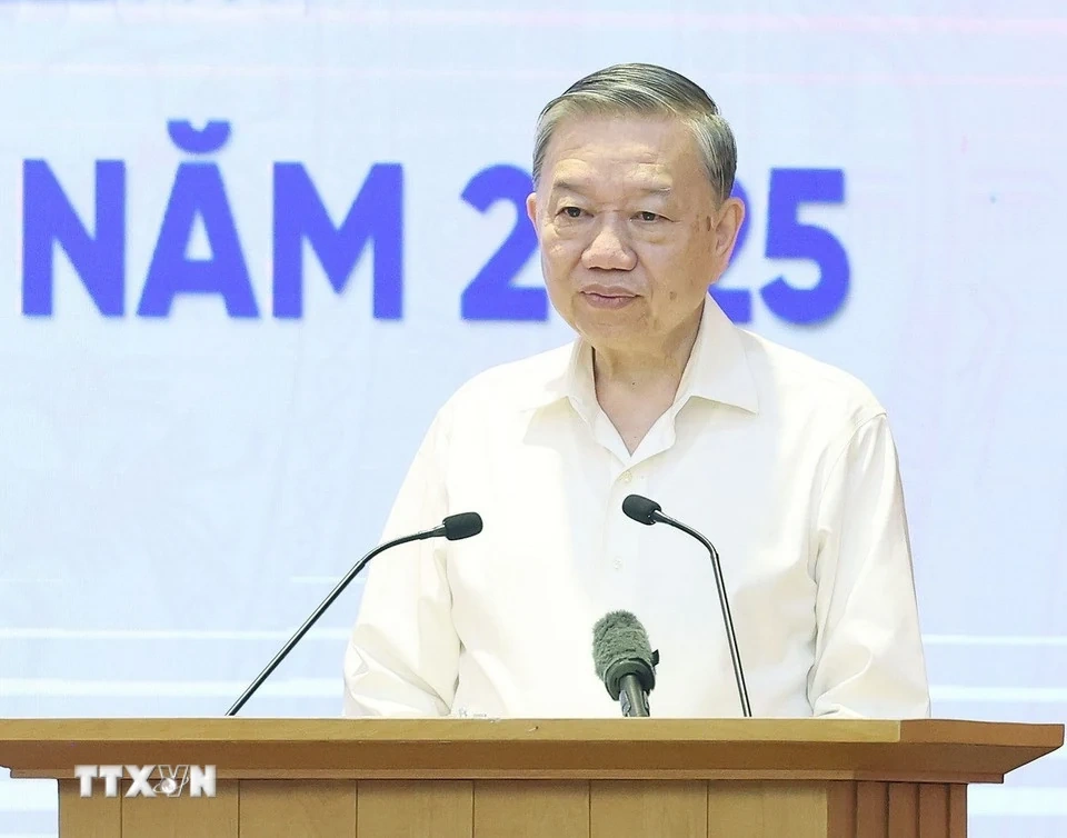 Ban Chỉ đạo Trung ương về phát triển khoa học, công nghệ, đổi mới sáng tạo và chuyển đổi số đánh giá kết quả thực hiện 6 tháng đầu năm 2025